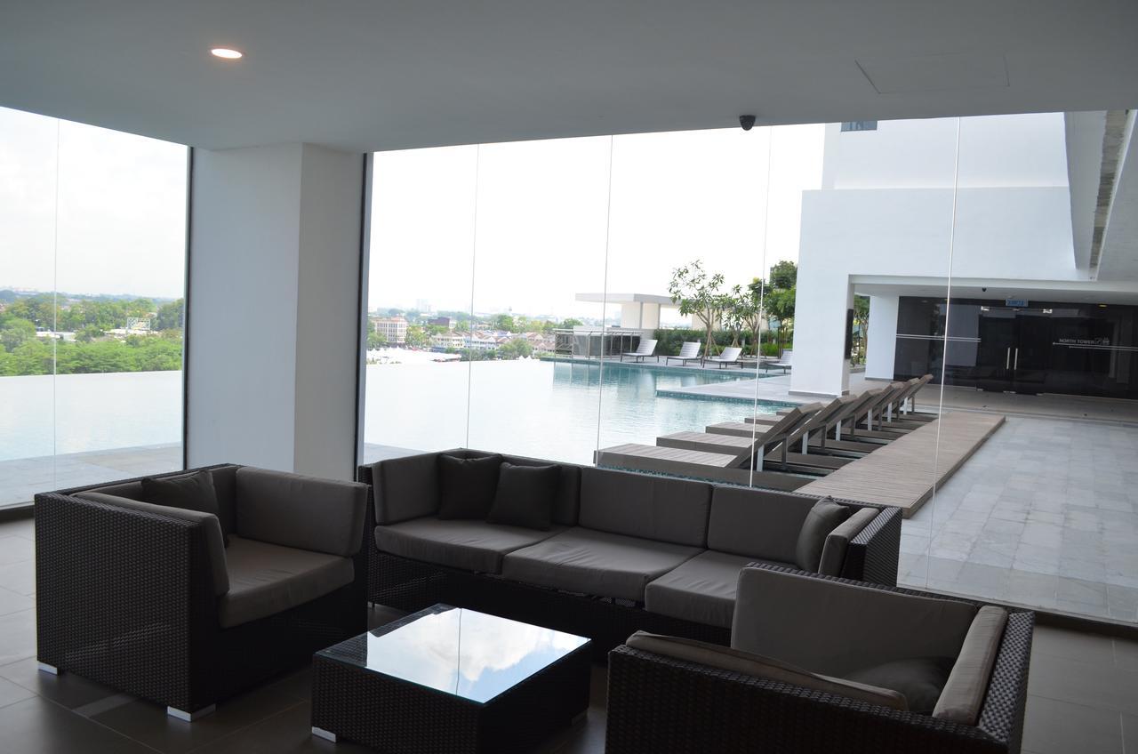 1 Tebrau Suites By Subhome Johor Bahru Exteriör bild