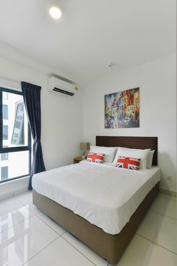 1 Tebrau Suites By Subhome Johor Bahru Exteriör bild