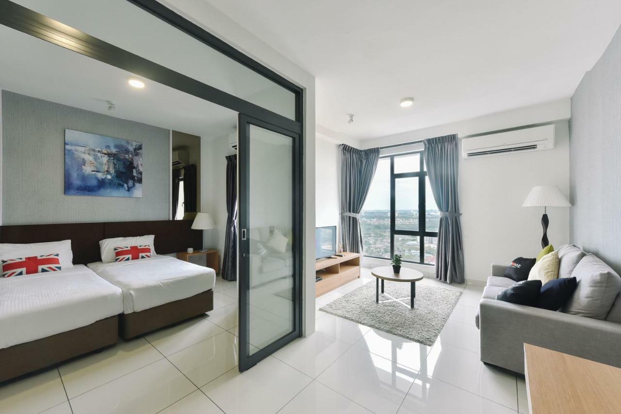 1 Tebrau Suites By Subhome Johor Bahru Exteriör bild