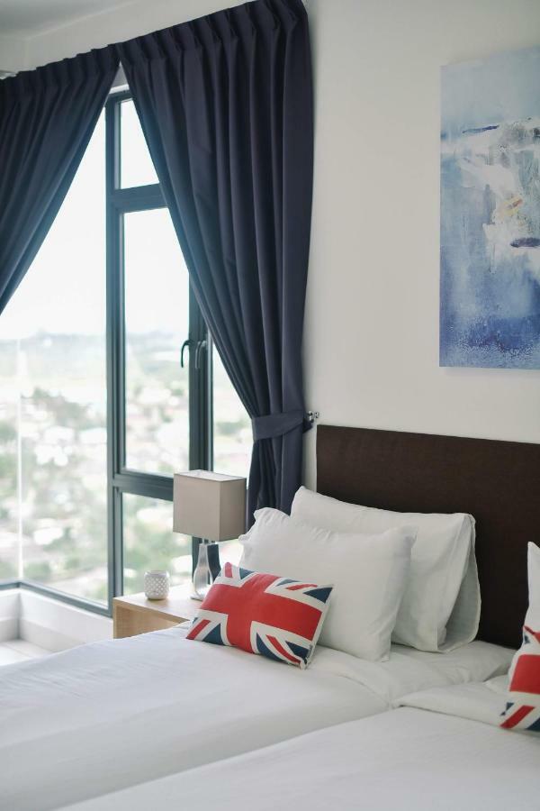 1 Tebrau Suites By Subhome Johor Bahru Exteriör bild