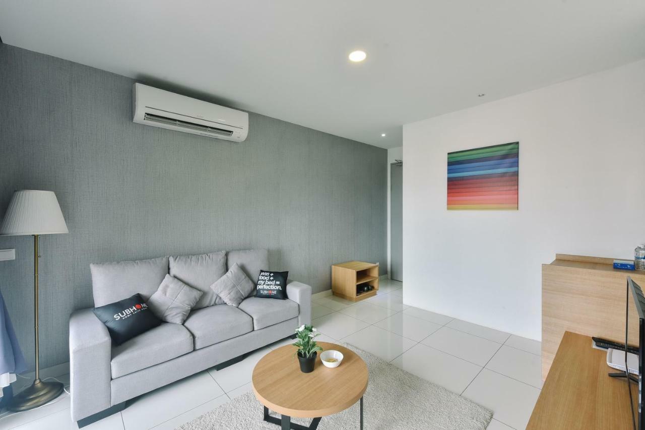 1 Tebrau Suites By Subhome Johor Bahru Exteriör bild