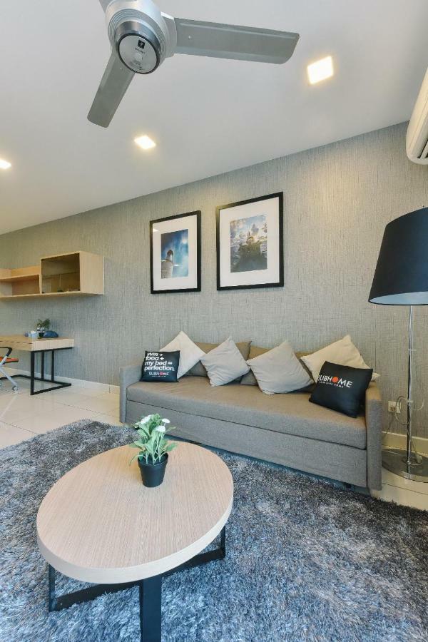 1 Tebrau Suites By Subhome Johor Bahru Exteriör bild