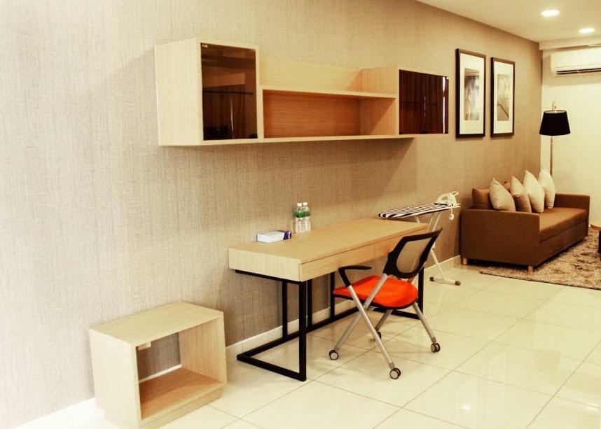 1 Tebrau Suites By Subhome Johor Bahru Exteriör bild